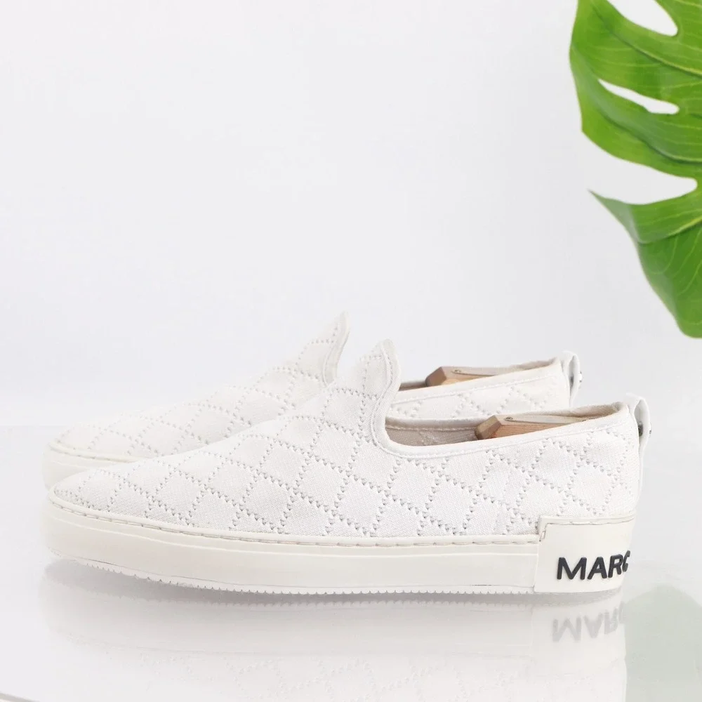 Marc Fisher Womens Delya Slip On Shoes Size 9.5 White Quilted Knit Comfort Flats